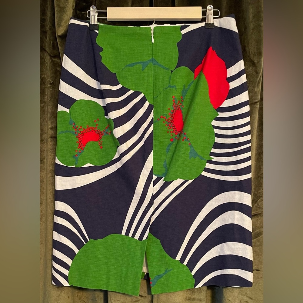 J. Crew Large Green Flower Pencil Skirt - Picture 2 of 3